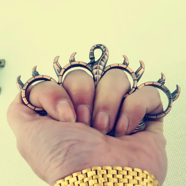 New punk self-defense ring