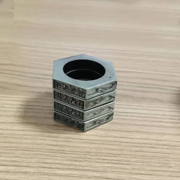 Deformation Ring Retro Distressed Four Finger Ring Fun Ring Decoration Outdoor EDC Self-Defense Weapon Self-Defense Ring