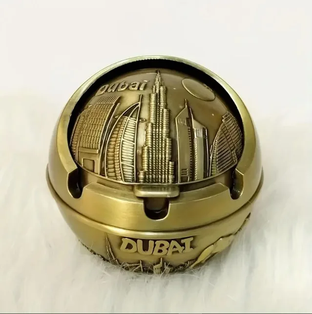Ashtray Vintage Embossed Dubai Style Smoking Tray Holder Cigarette Ashtray Lid Tabletop Home Decorations