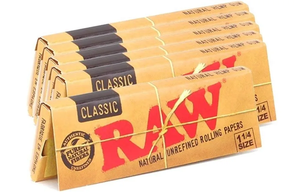 RAW Brand unbleached rolling papers – Classic Connoisseur 1 1/4 king size + tips