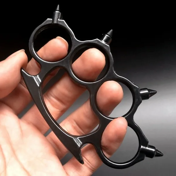 Knuckles - Survival Gear