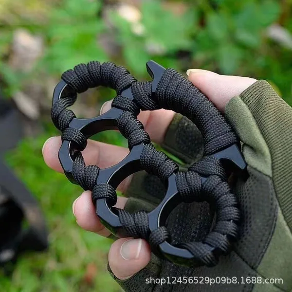 Self-Defense Finger Tiger Thickened Iron Fist Zinc Alloy High Hardness Iron Four Finger Fighting Self-Defense Car Broken Window Fighting Wolf Prevention