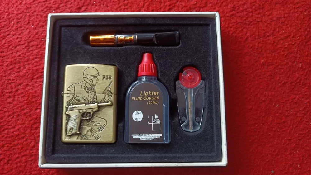 Vintage Oil Lighter Gift Set – Premium Collection 🔥