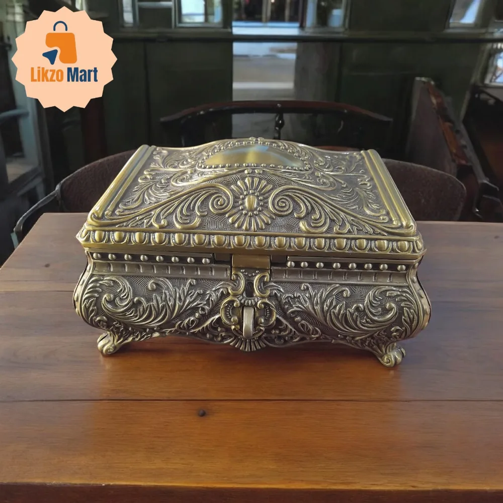 Vintage Metal Jewelry Box Rectangular Trinket Storage Box Antique Jewelry Keepsake Gift Box Case for Women Girls Birthday Christmas(Bronze)