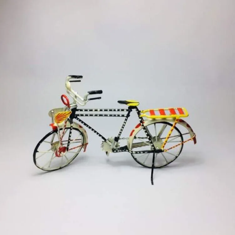 Cycle Showpiece Miniature (Metal, Hand Painted)