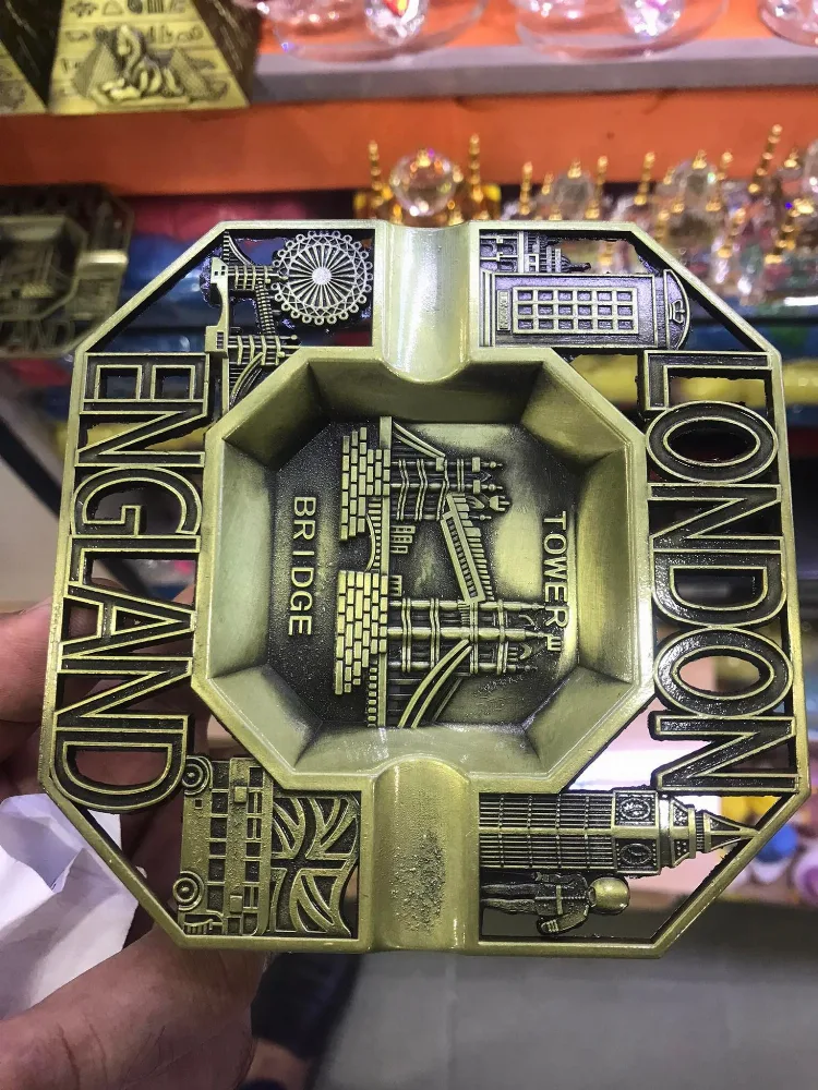 Metallic Square Ashtray – Portable Cigar Ash Tray