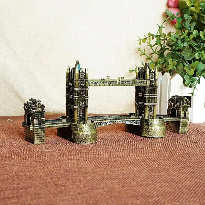 London Tower Bridge Showpiece